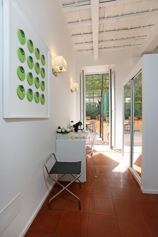 Bed and Breakfast Domus Croce Roma Exterior foto
